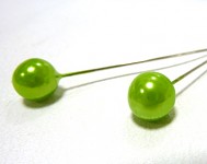 Špendlík  - jasně zelená perla malá -1ks