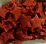 Hvězdička malá 30 mm plochá - červená glitter - 1ks 