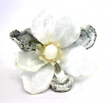 Květ magnolie glitter 11 cm  - bílo-stříbrný