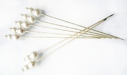 Špendlík maxi - bílé perly -1ks