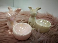Zajíc porcelán - růžový stojánek na vejce
