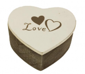 Dřevěná krabička Love - srdce hnědo-bílé - 9 cm