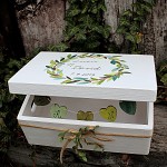 Dřevěná krabička na přání (peníze) - zelený věneček