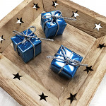 Vánoční dáreček (balíček) modrý 25 x 25 x 25 mm - 1 ks  