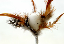 Vajíčko polystyren s peříčky - zápich 23 cm Vajíčko polystyren s peříčky - zápich 23 cm