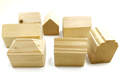 Dřevěný domeček ke tvoření malý - 10 cm