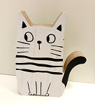 Kočička dřevěná pruhovaná - bílo - černá - 19 cm 