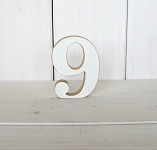 Fotorekvizita - dřevěná číslice 9 bílá - 18 cm 