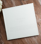 Svatební kniha hostů 20x20 cm (42 listů) - koženková ivory s ražbou srdcí