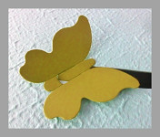 Motýlek 6 cm jmenovka - zlatý - 19 ks