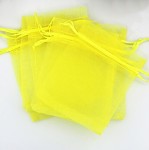 Dárkový pytlíček monofilový - žlutý 10 x 13 cm