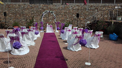 Svatební koberec - běhoun - švestkový - 10m -půjčovna