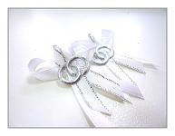 Svatební mašličky s prstýnky - bílo-stříbrné