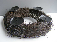 Adventní věnec z klacíků - 35 cm